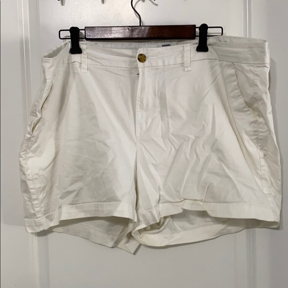 White cotton shorts